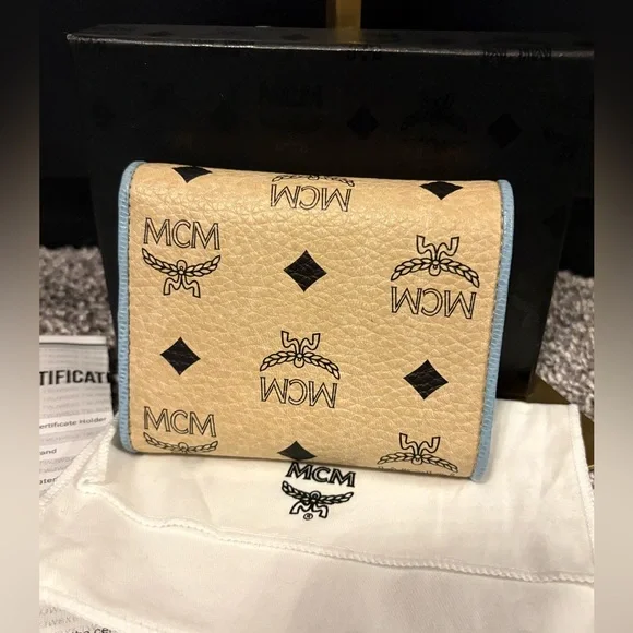 MCM Visetos Trifold Beige and blue Leather Wallet - Picture 5 of 14
